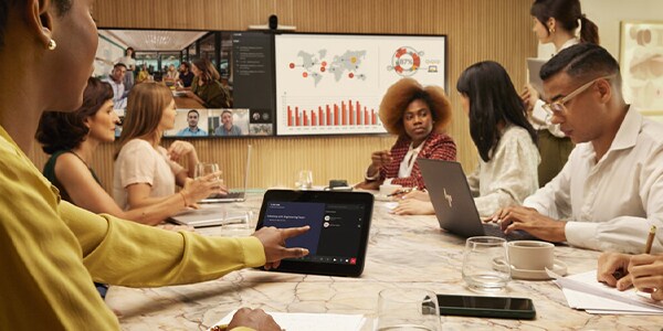HP Poly Studio E70